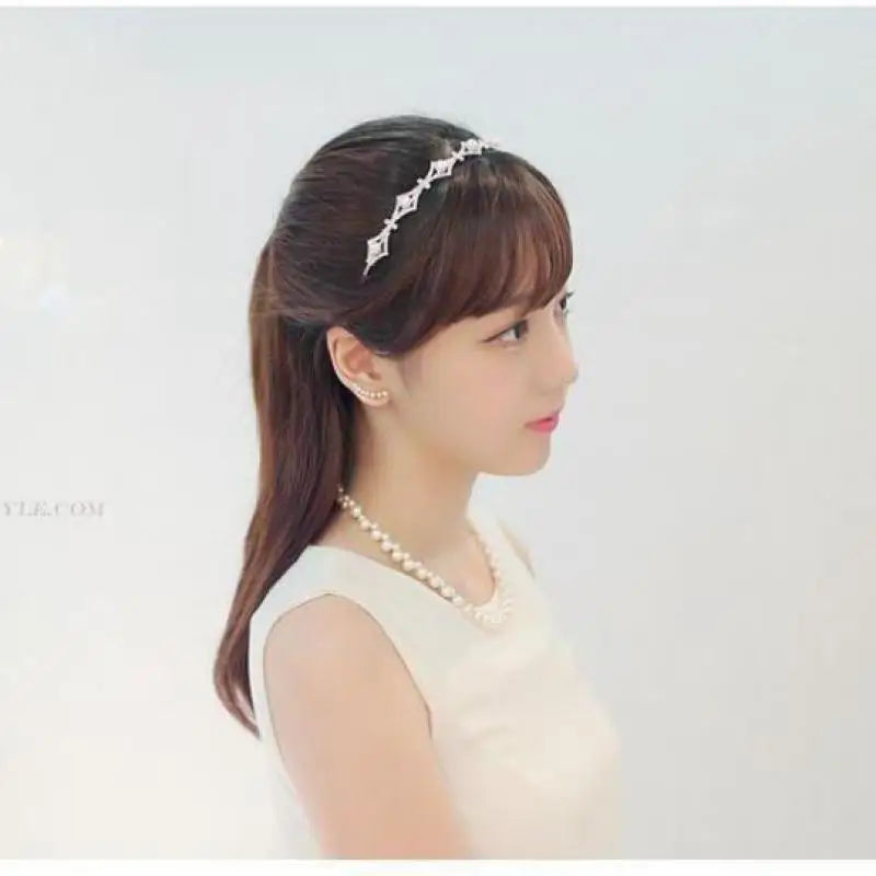 SerpentTwist Ear Cuff