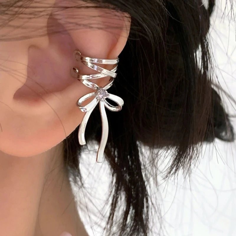 EleganceBow™ Ear Cuff