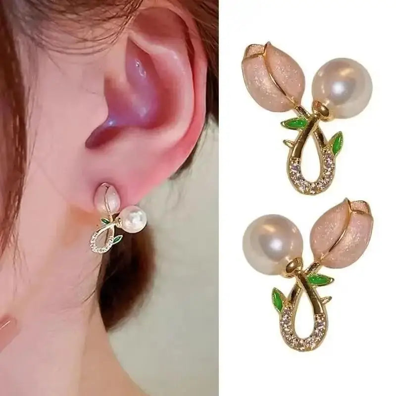 SerpentTwist Ear Cuff