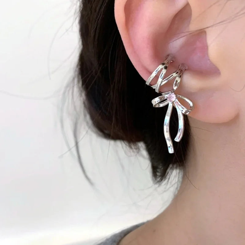 EleganceBow™ Ear Cuff